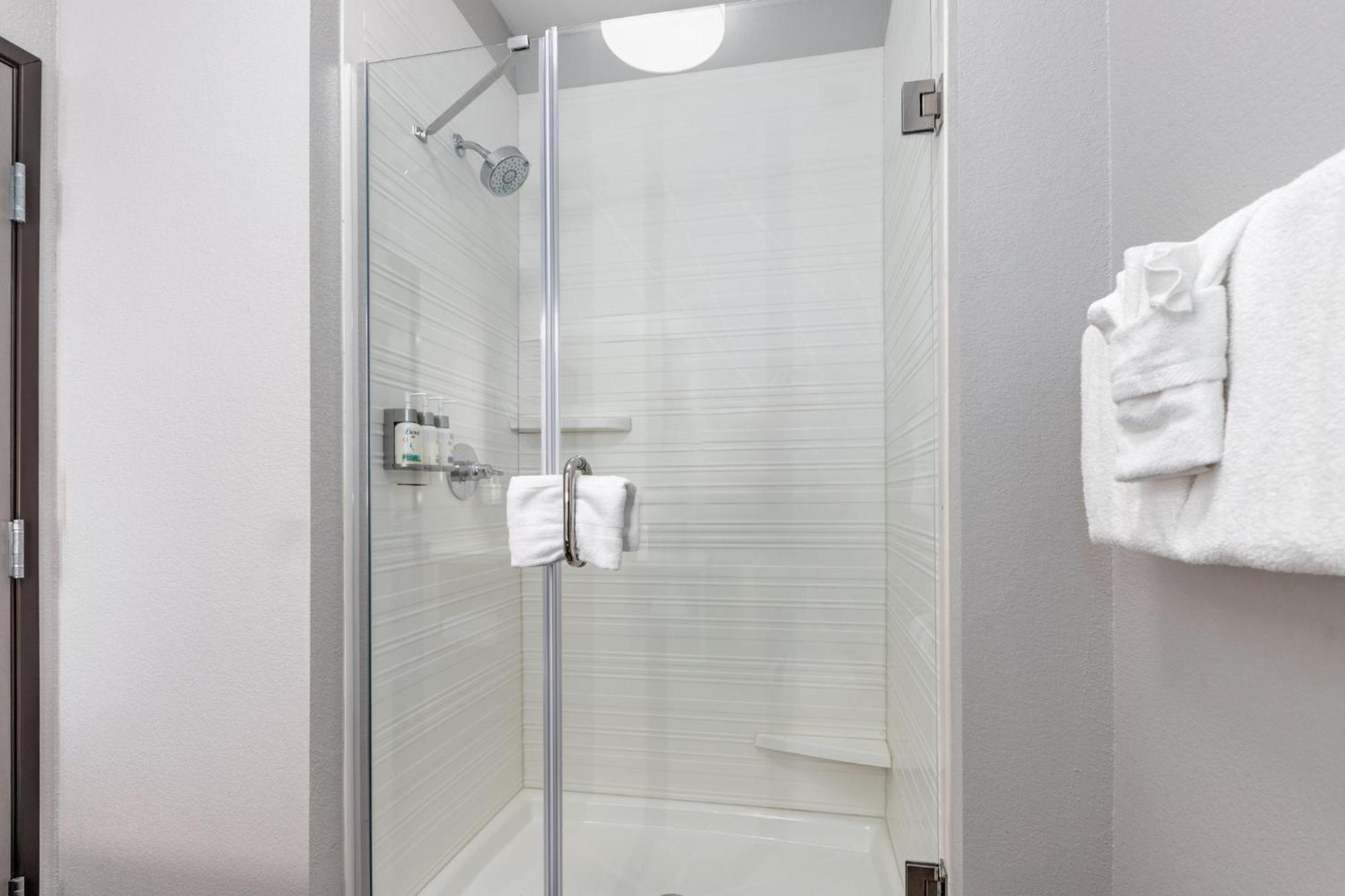 Avid Hotels Austin Nw - Lakeline By Ihg Bagian luar foto